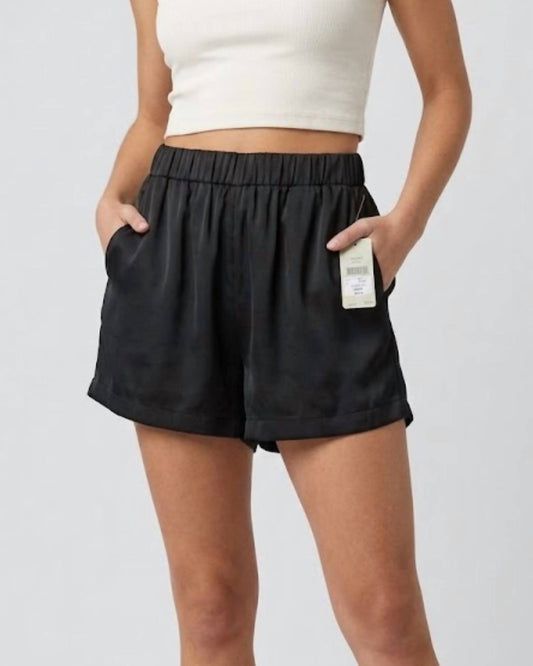 Patti Pull On Short With Slant Pocket