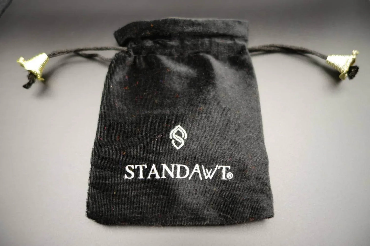StandAwt - Women's Tiger Sunglasses Chain - Rack Hunt