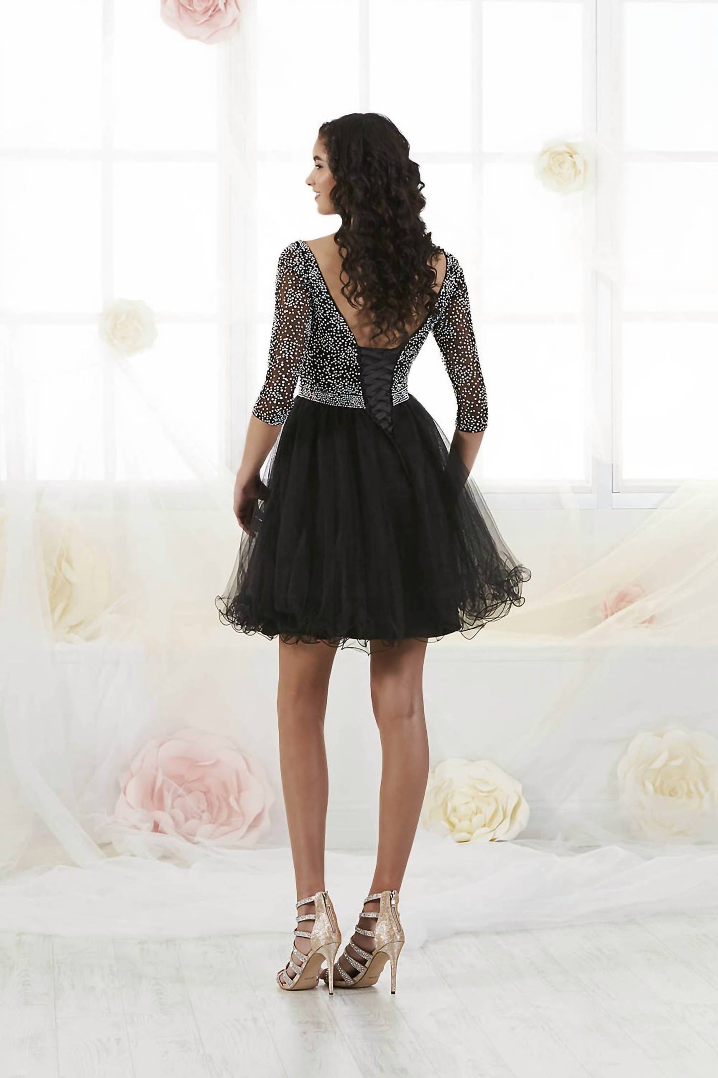 Short Tulle Dress With Three Quarter Sleeve