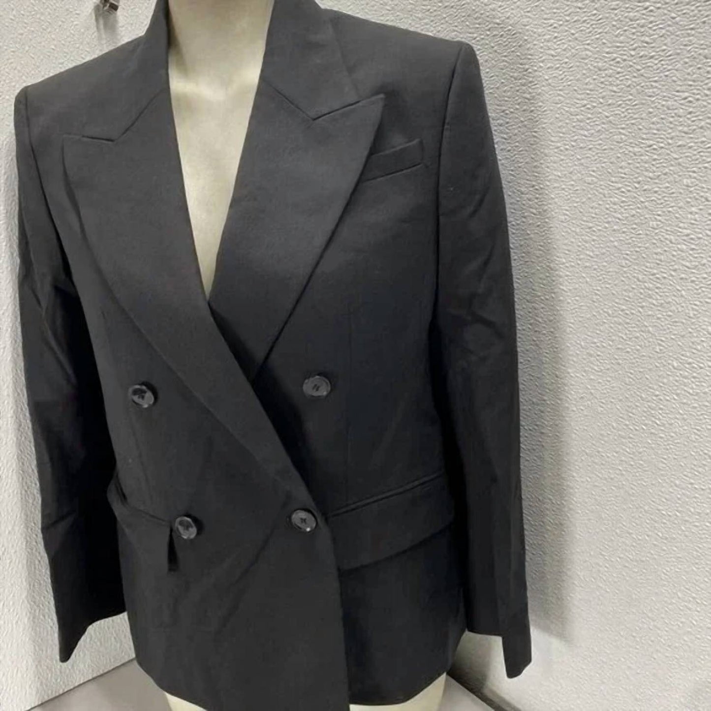 Women's Relaxed Double Breasted Wool Blazer