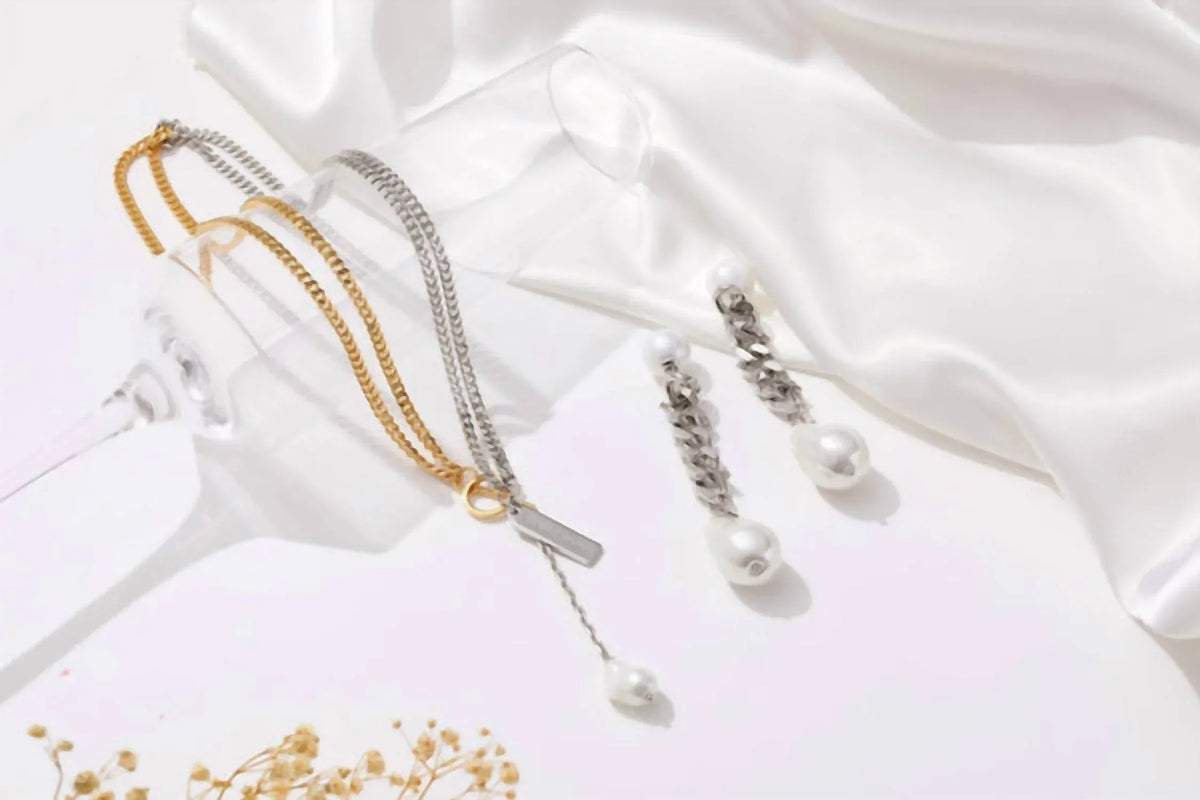 Classicharms - Women's Baroque Pearl Drop Earrings - Rack Hunt