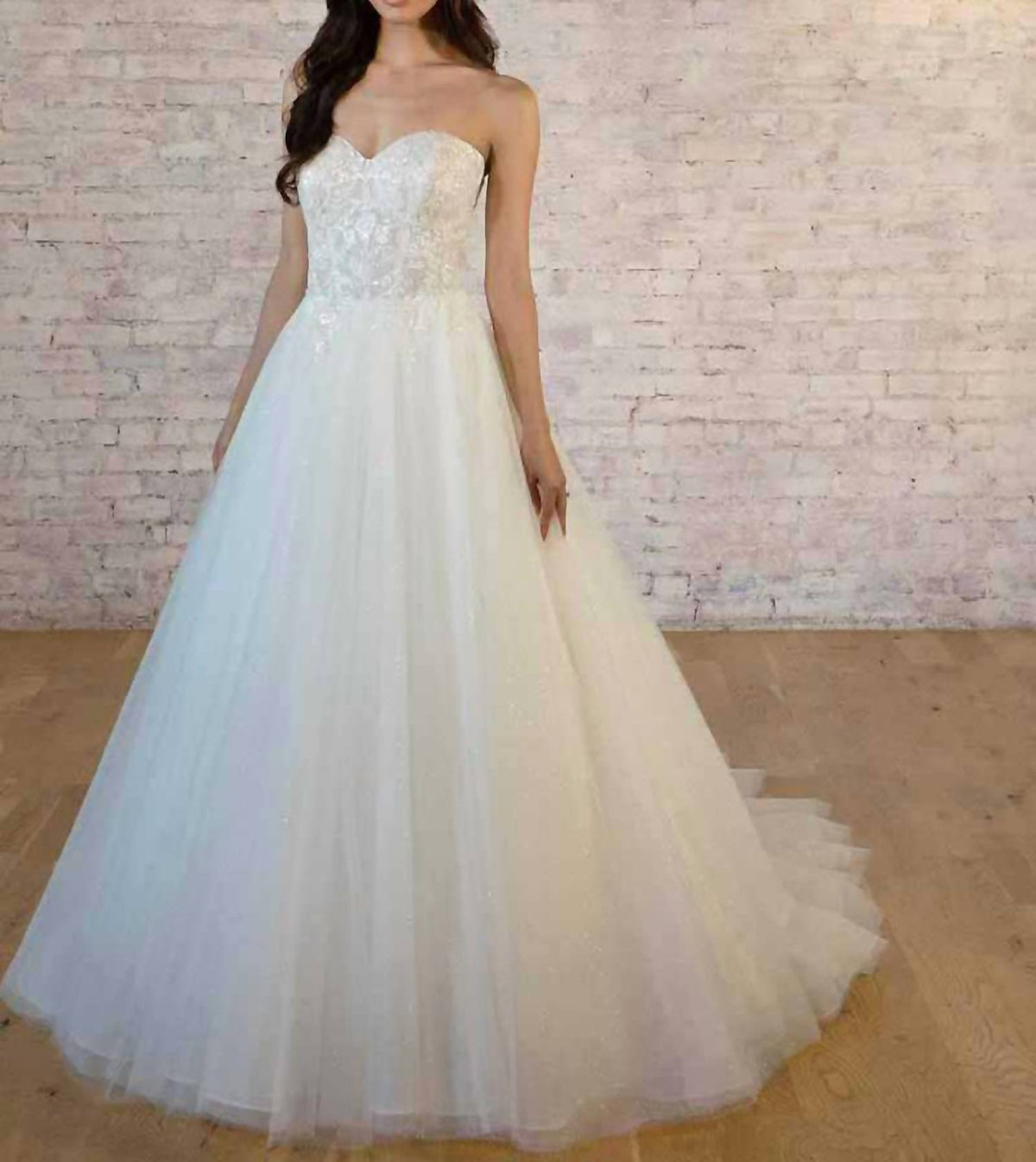 Strapless Sweetheart Wedding Dress