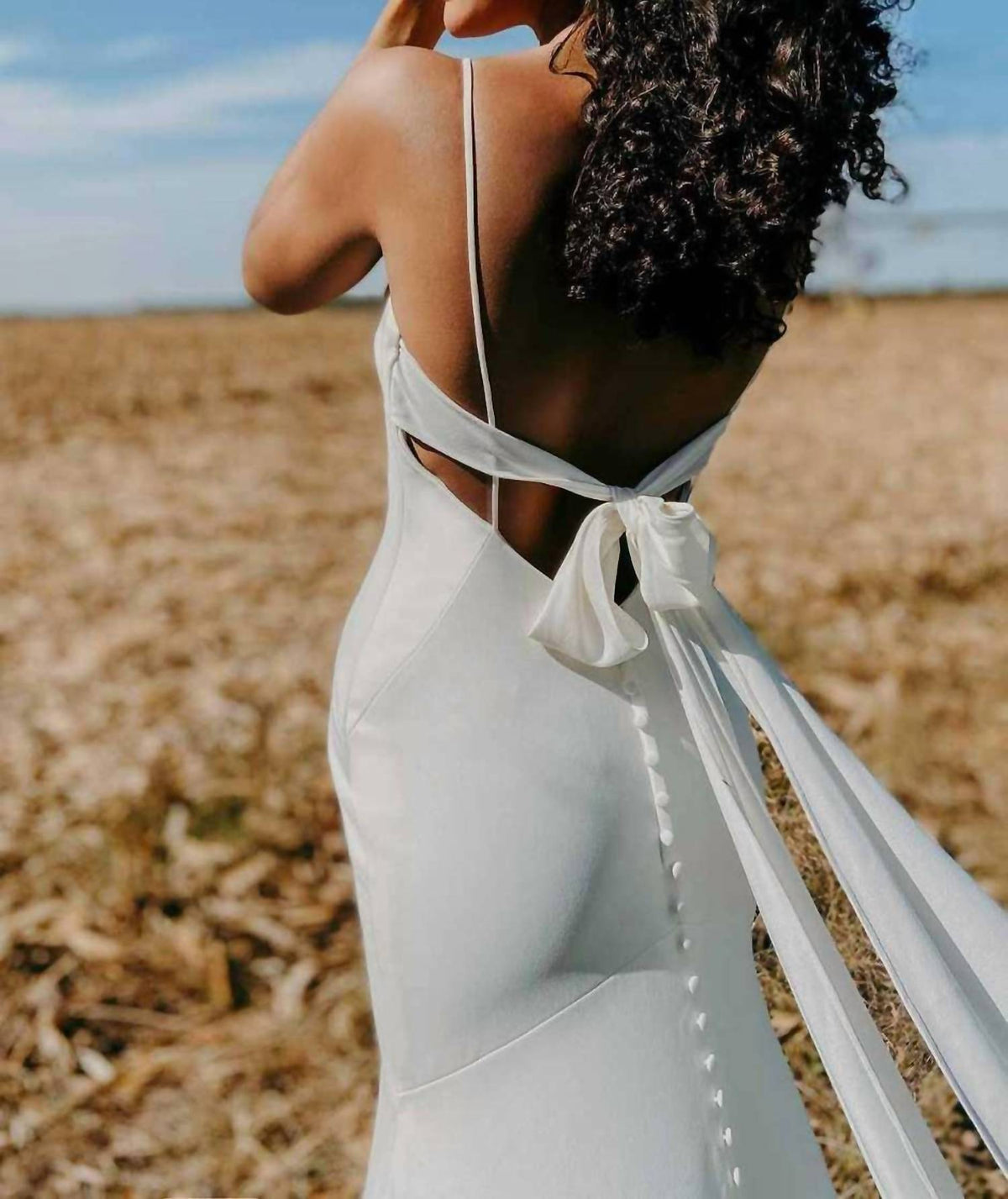 Clean And Simple Sheath Wedding Dress