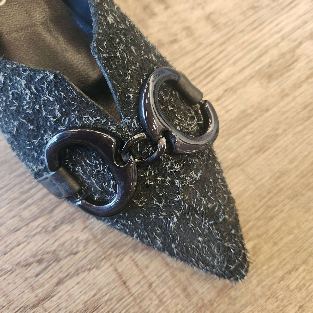 Women's Bear Flat