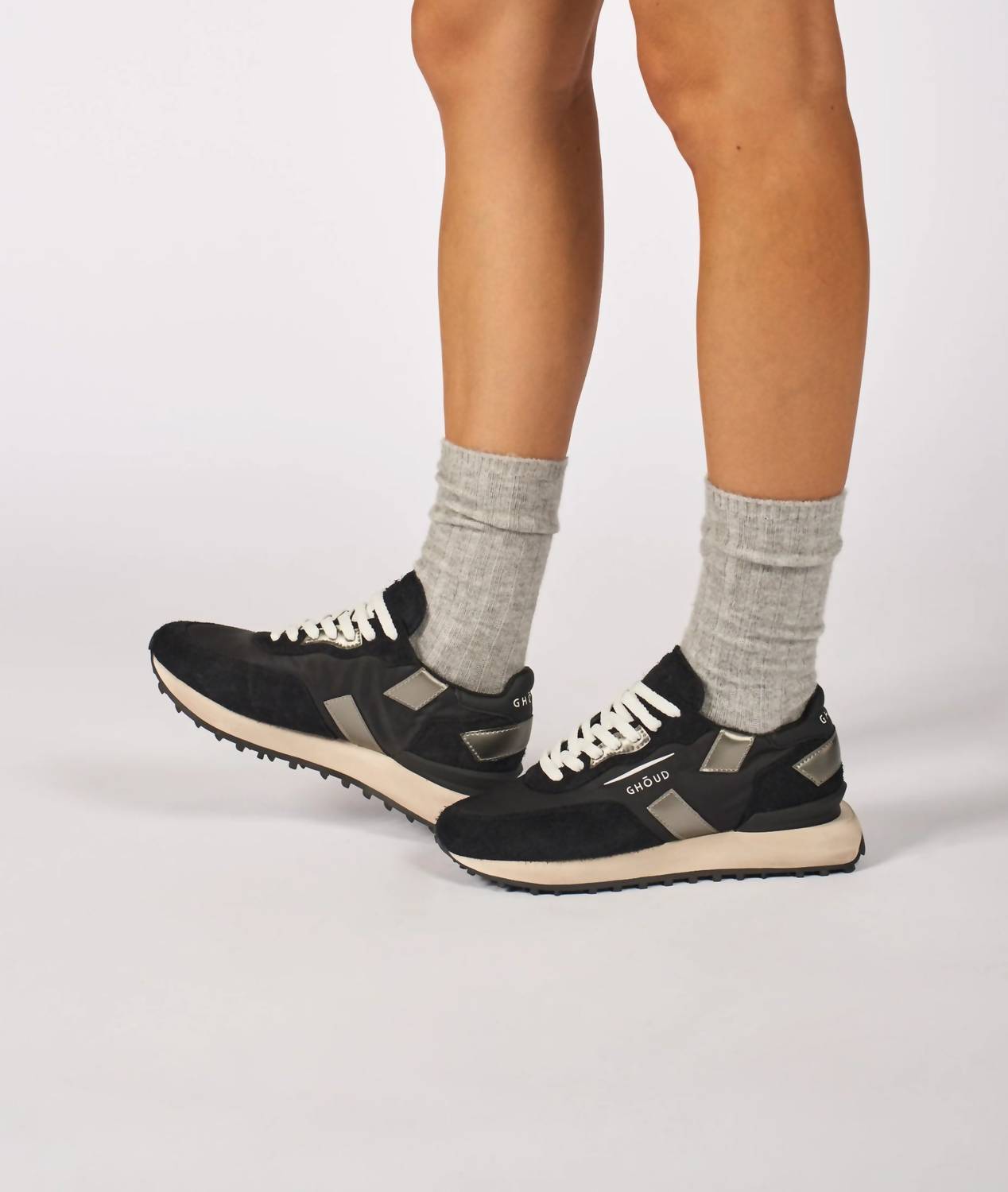 Women's Rush One Brushed Low Sneakers