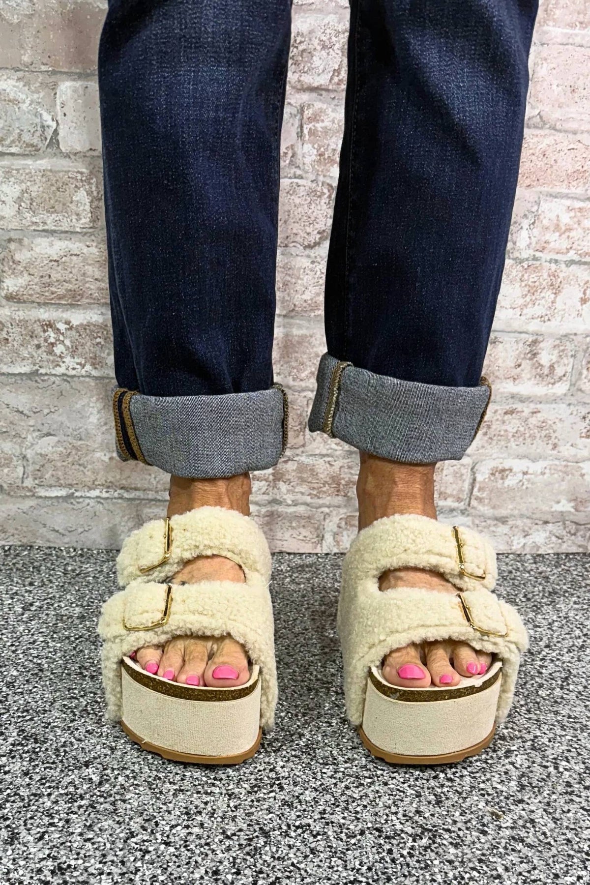 Women's Horizon Fleece Buckled Platform Sandal