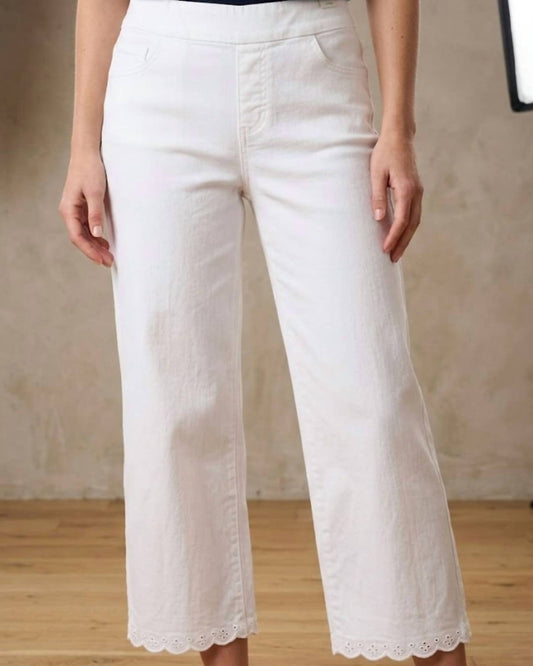 Pull On Capri With Embroidery Scalloped Hem
