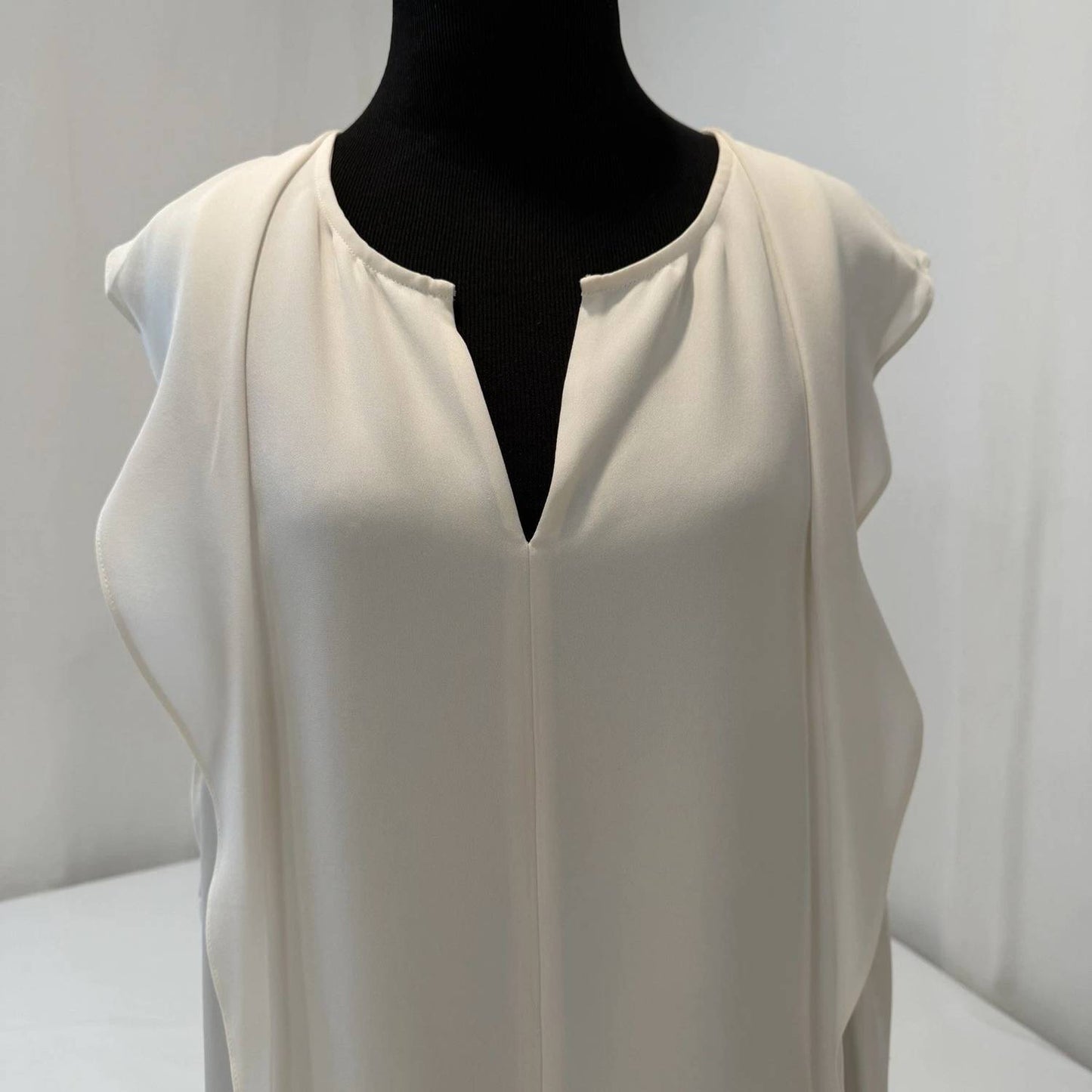 Women's Sleeveless Silk Yolk Front Tank Top
