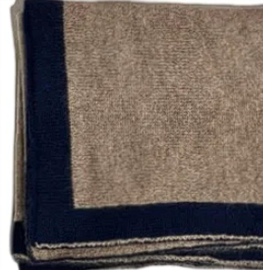 Women's Cashmere Scarf With Contrast Trim