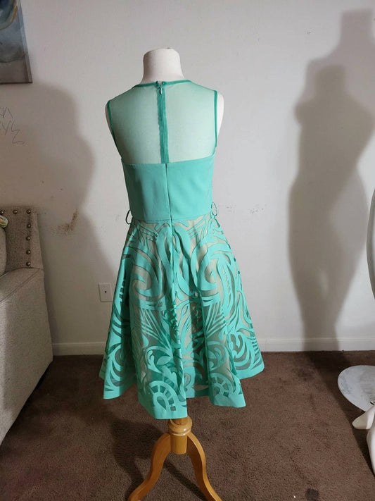 Women's Swirl Pattern Dress