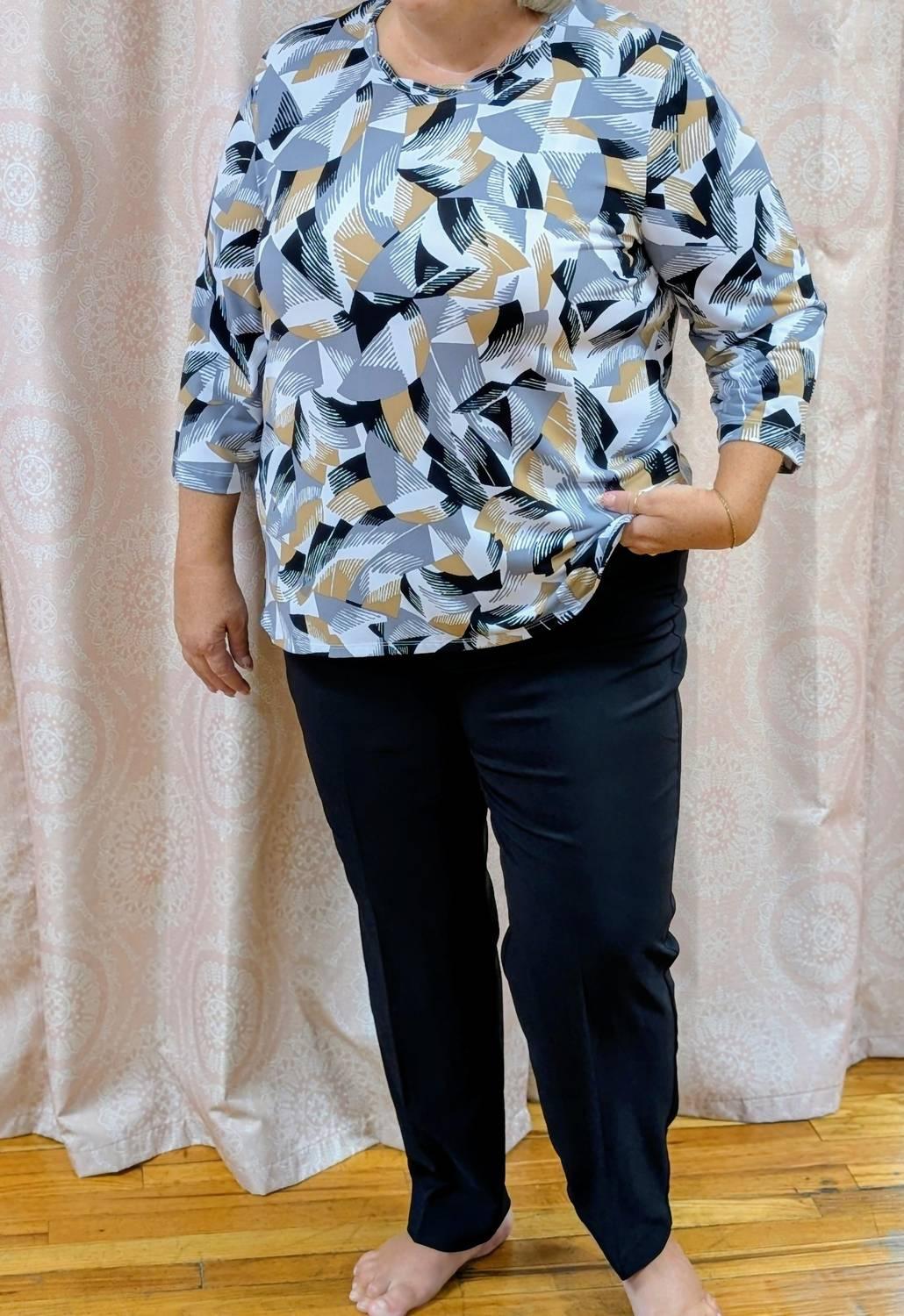 Southern Lady - 3/4 Sleeve Blouse With Neckline Accents - Rack Hunt