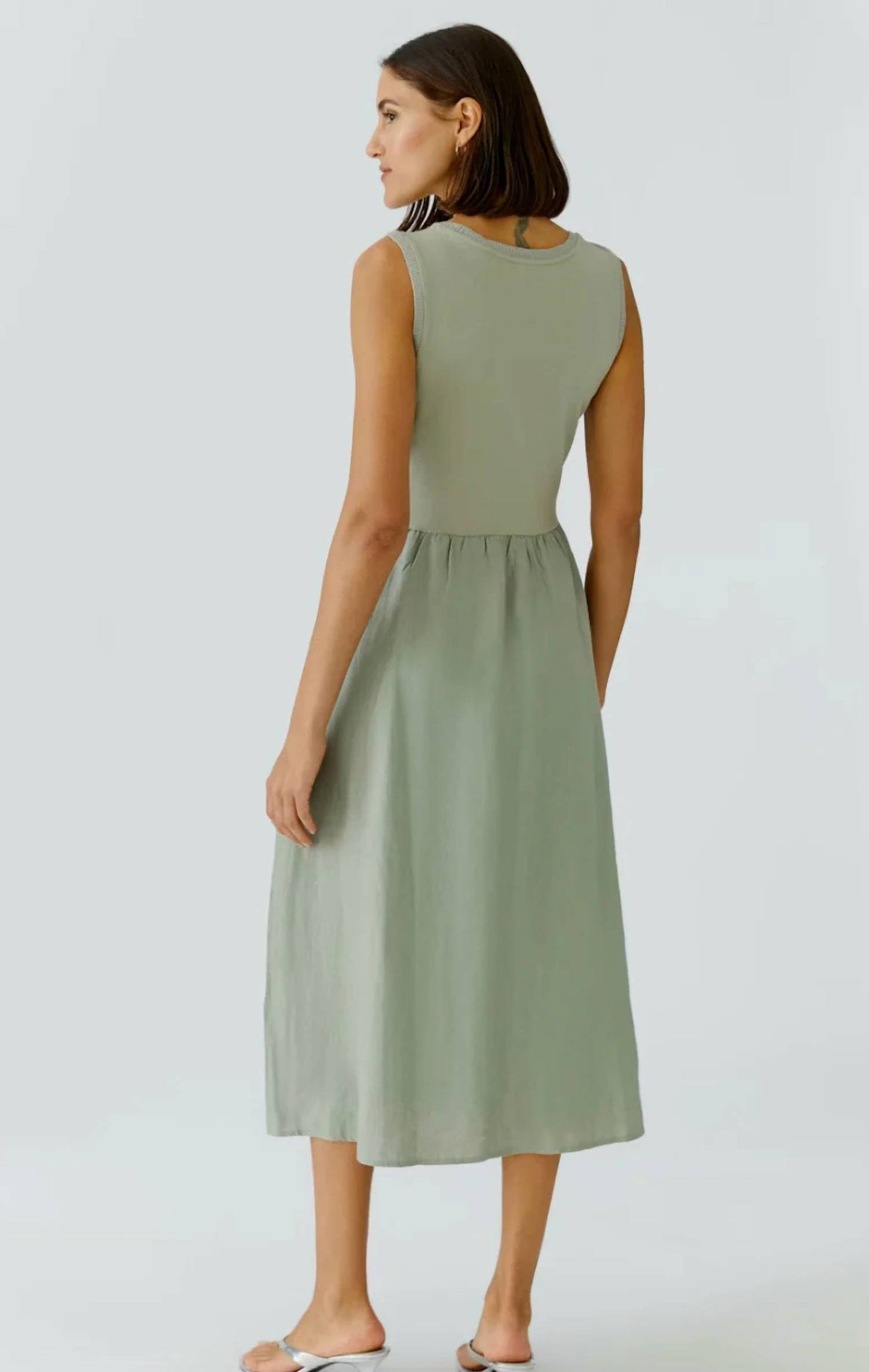 Sleeveless Midi Dress