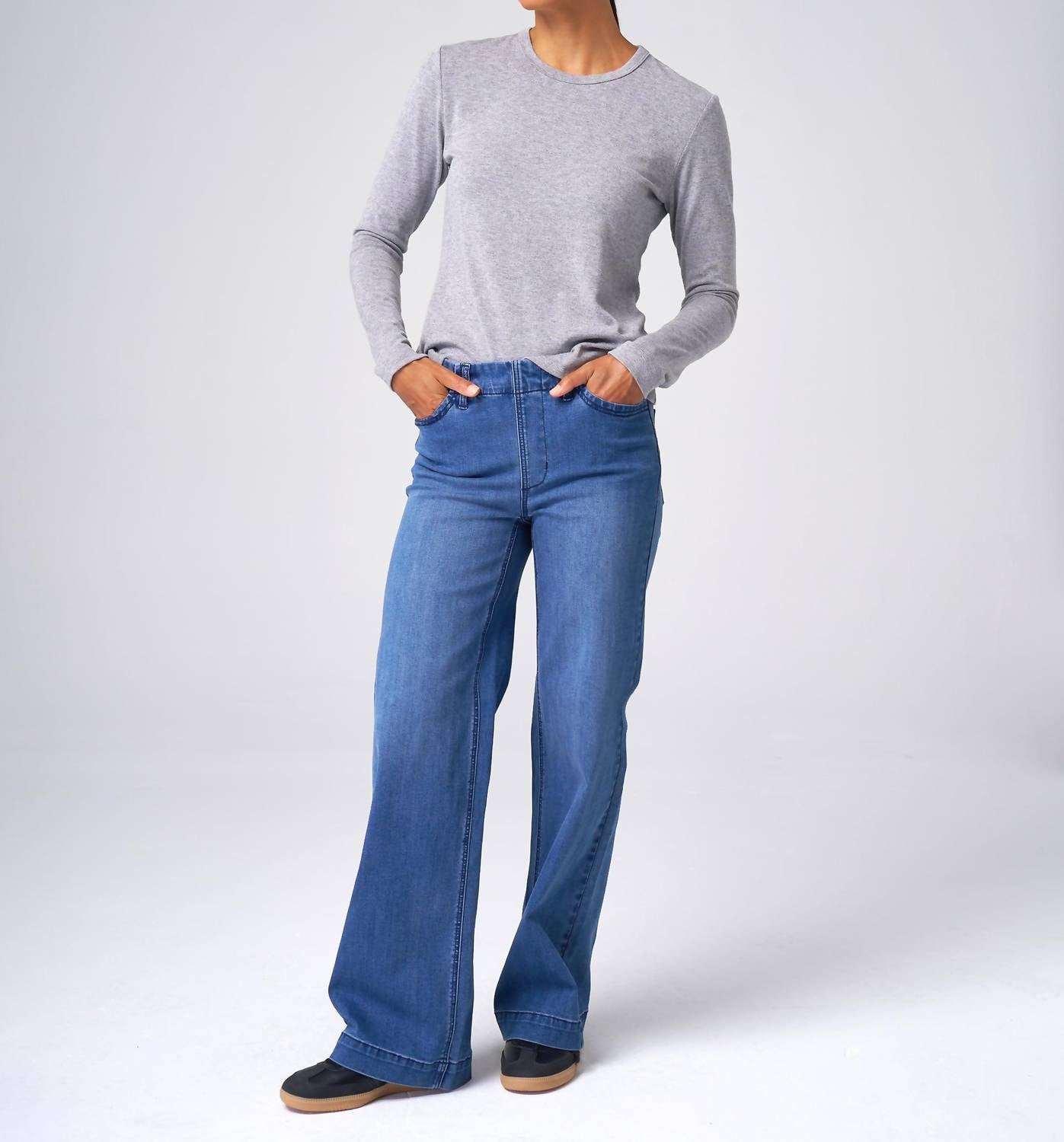 Effortless Wide Leg Jeans