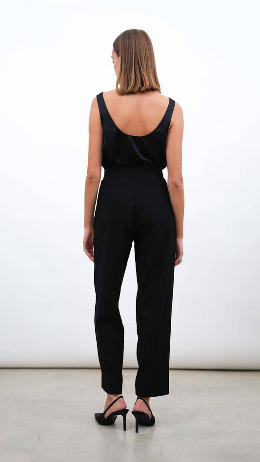 Gretta Pant