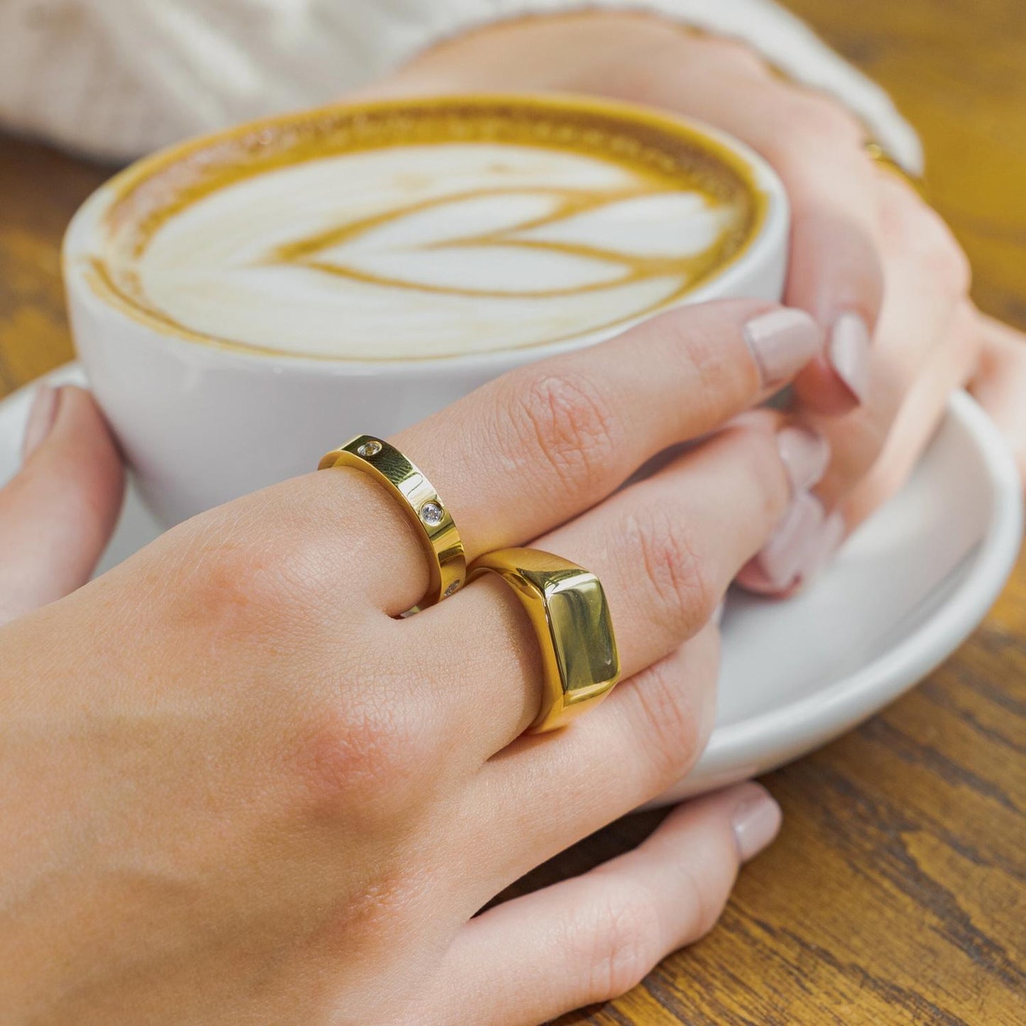 Women's Signet Ring