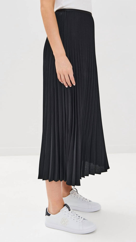 Pleated skirt