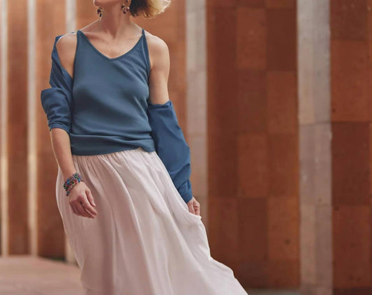Shaped V-neck Camisole Top