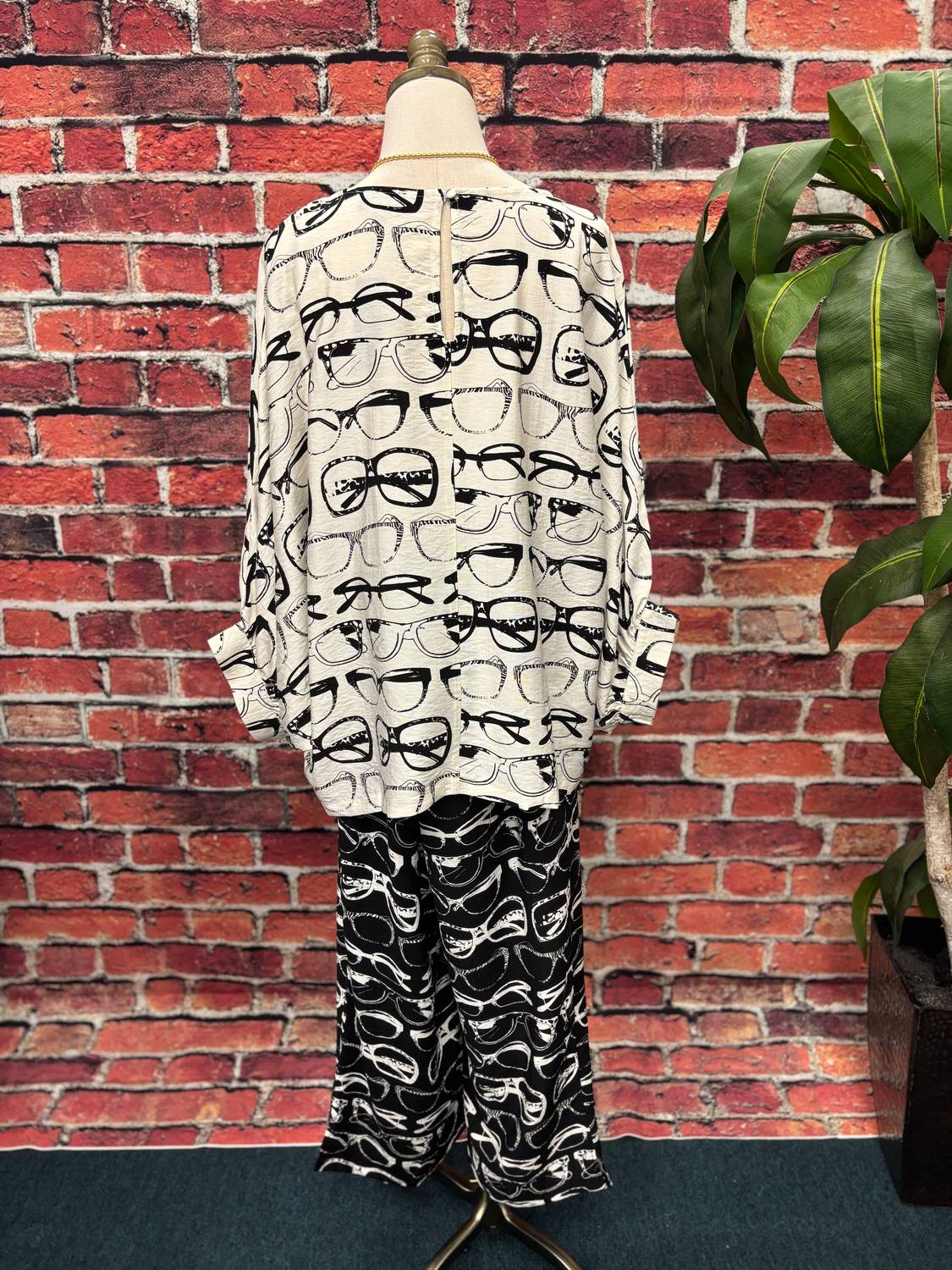 Women's Spec-tacular Style Top - Plus