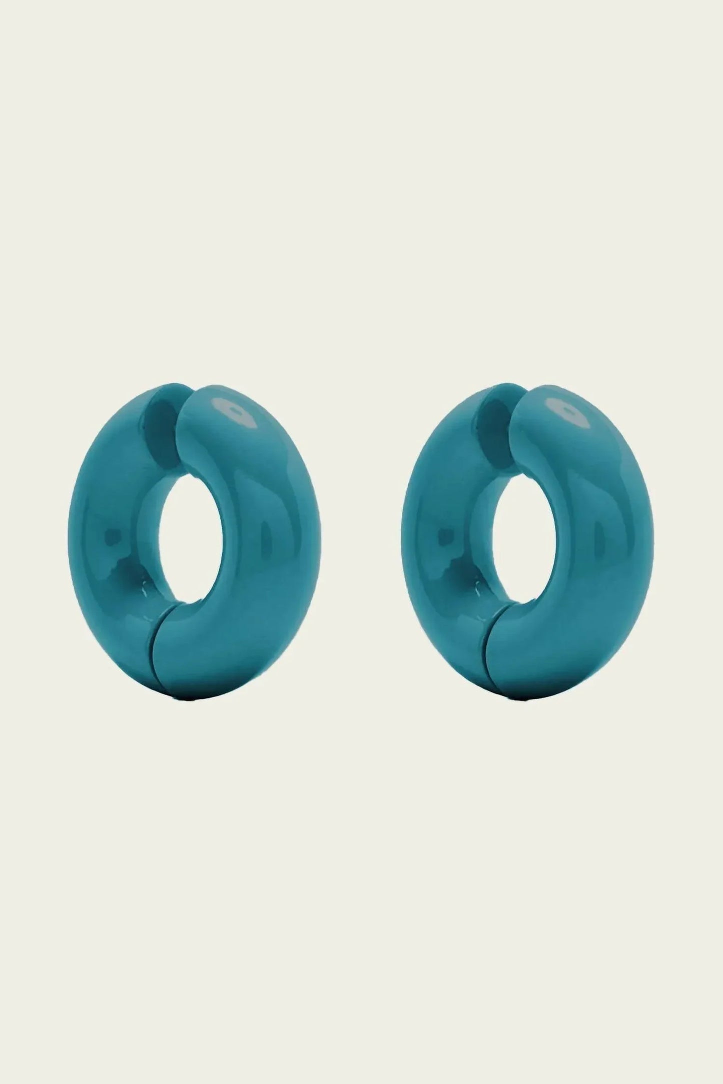 Uncommon Matters - Women's Stratus Hoops - Rack Hunt