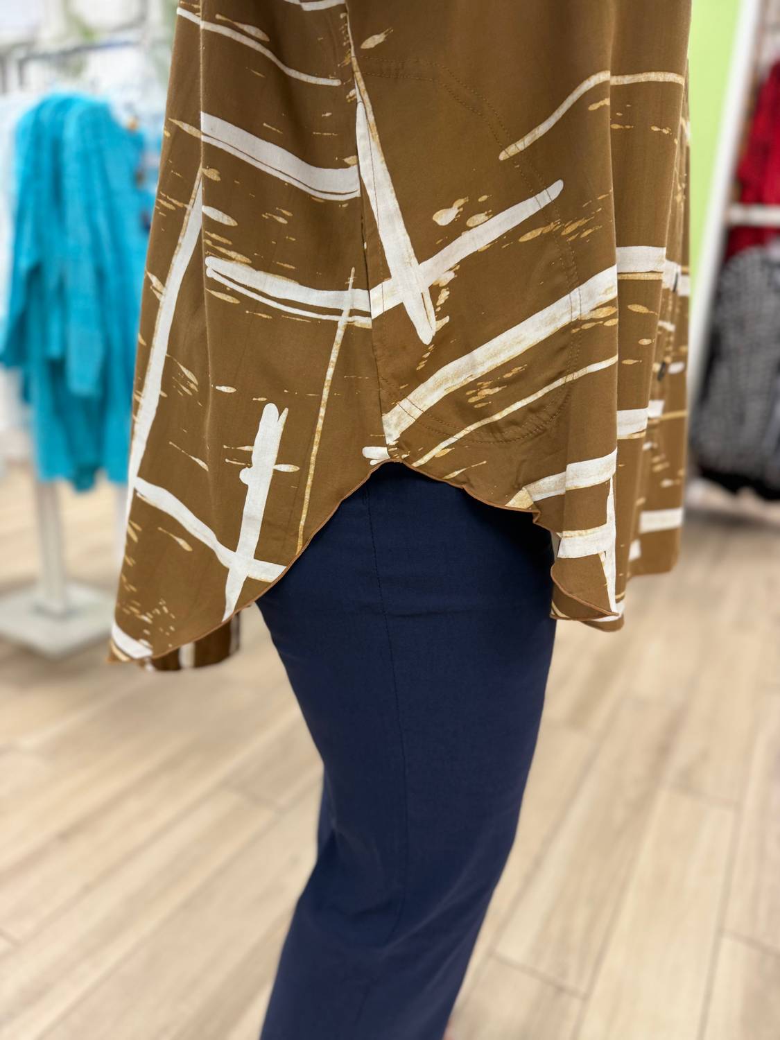 Ucy Hi-lo Top