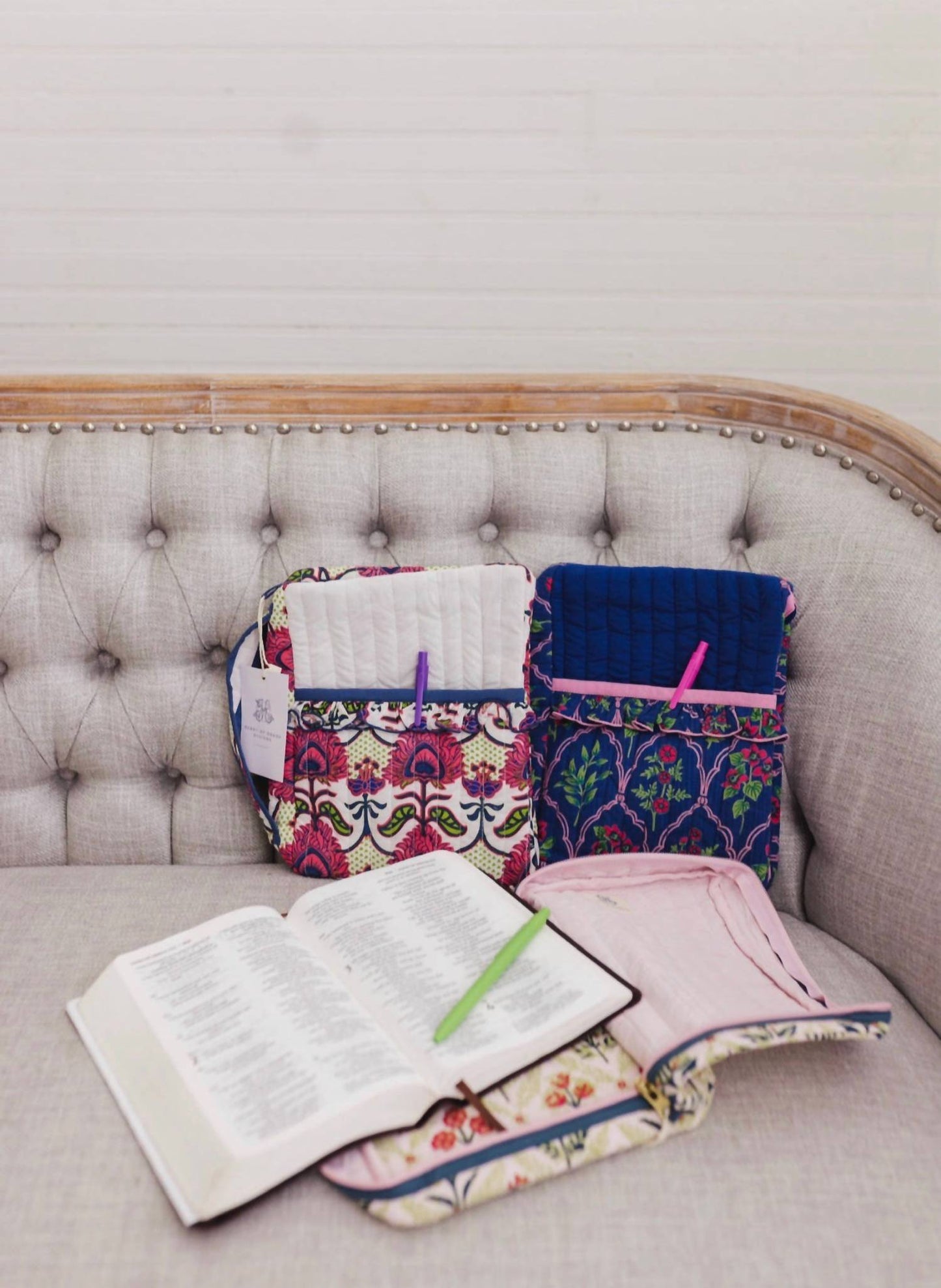 Women's Quilted Bible Cover Bag