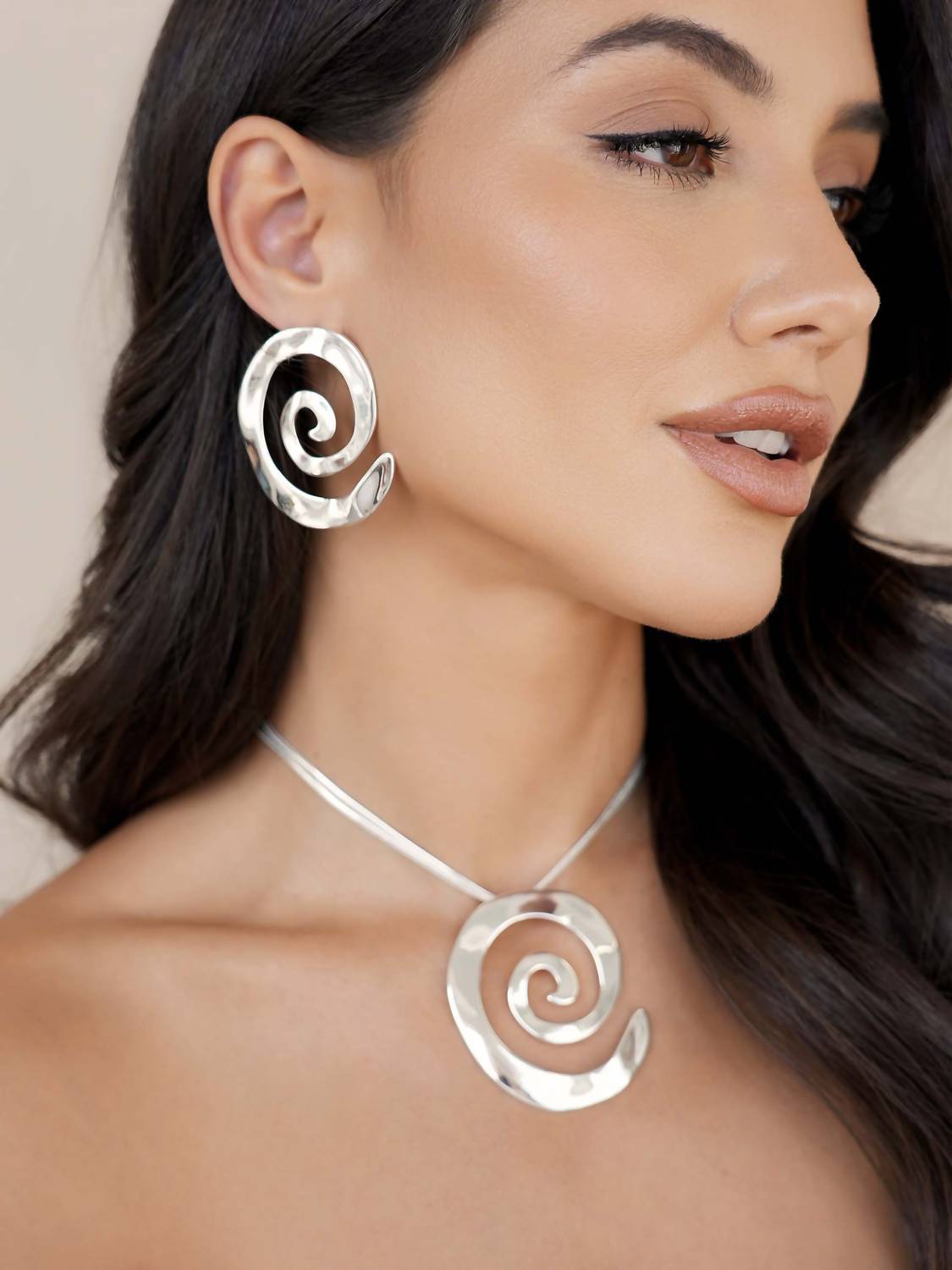 Women's Aura Swirl Necklace