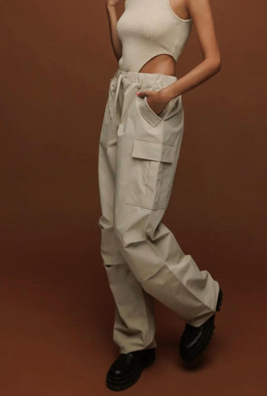 Wide Legs Cargo Pants