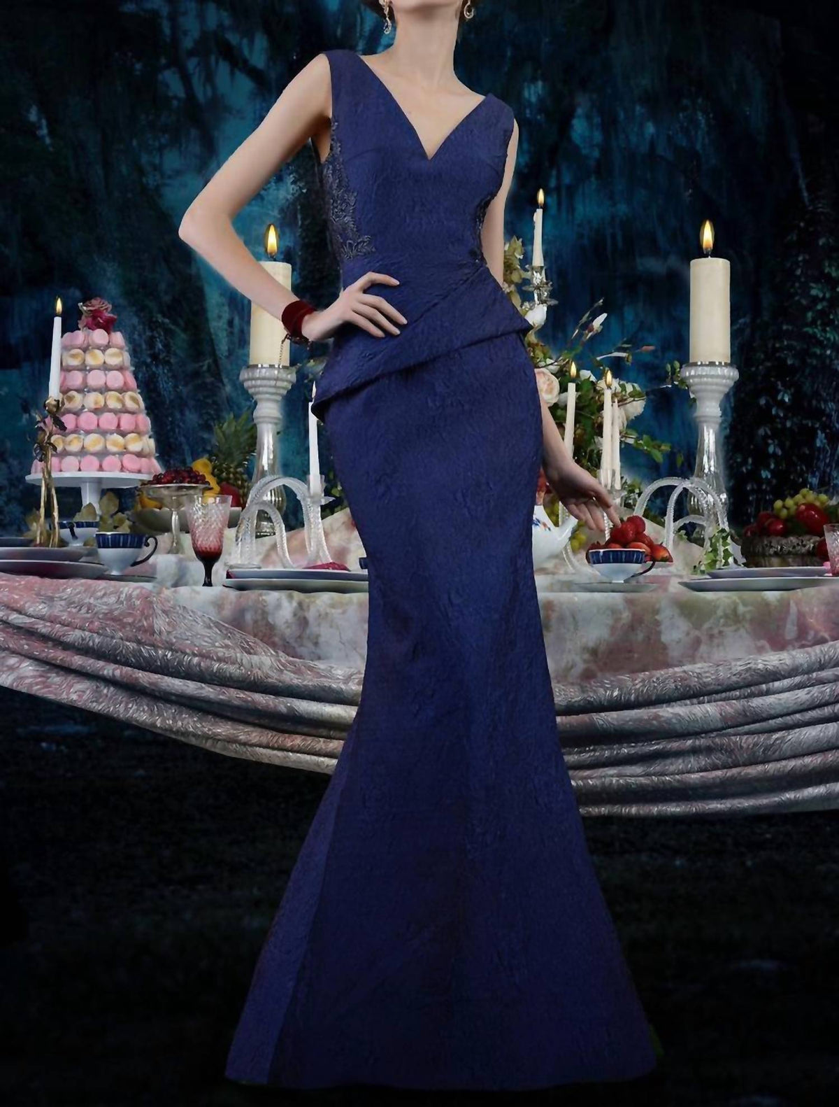 Women's Gilt-accented Jacquard Peplum Mermaid Gown