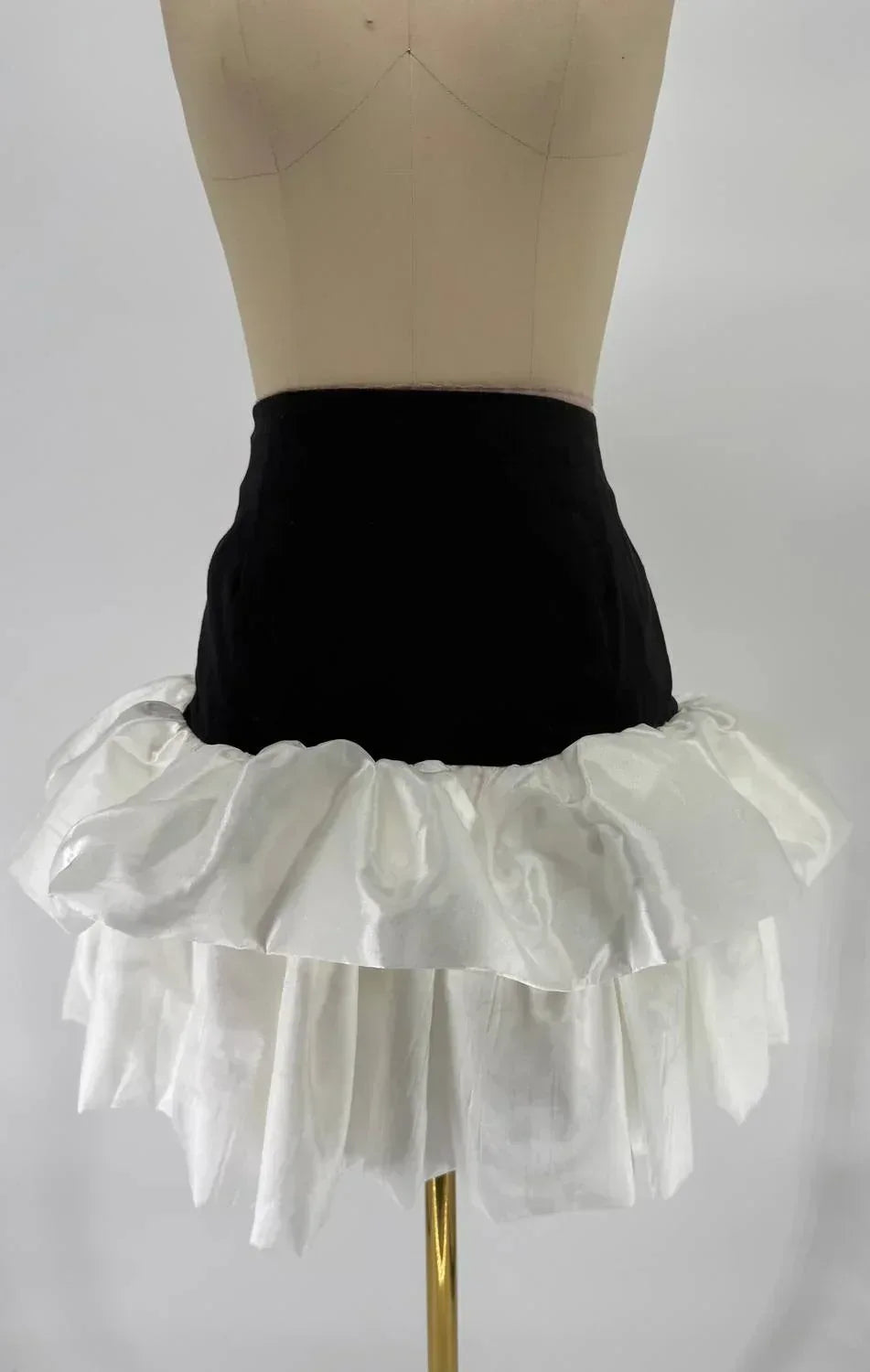 Miscreants London - Ruffle Mini Skirt - Rack Hunt