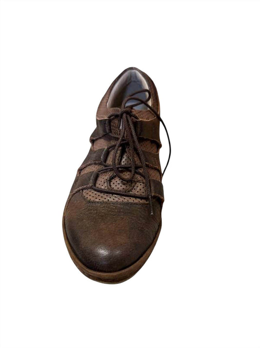 DKODE - Women's Nadira Lace-Up Shoe - Rack Hunt -