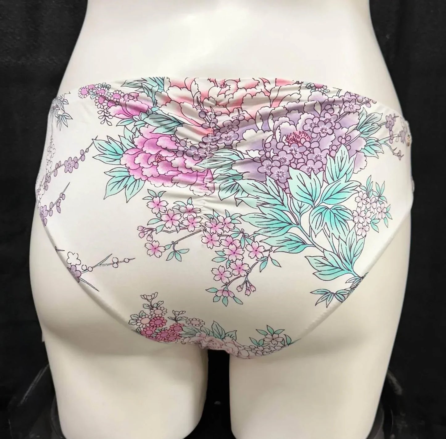 Radio Fiji - Women's Kyoto Mai Pant - Rack Hunt