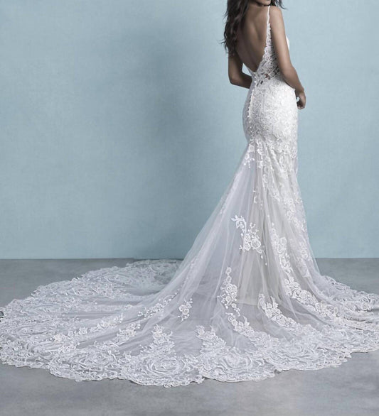 Romantic Fit-and-flare Wedding Gown