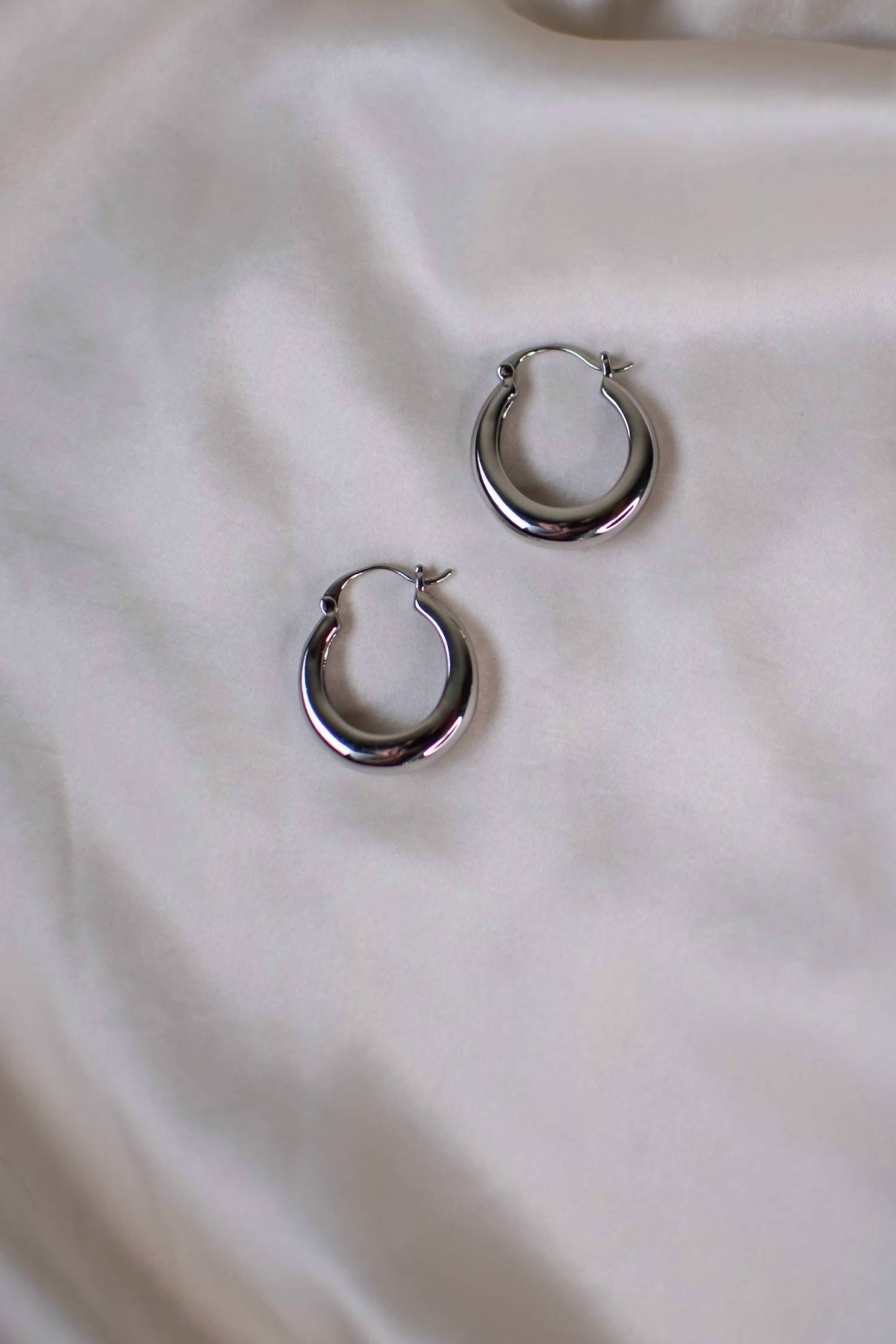 Women's The Ellie Hoops Earrings