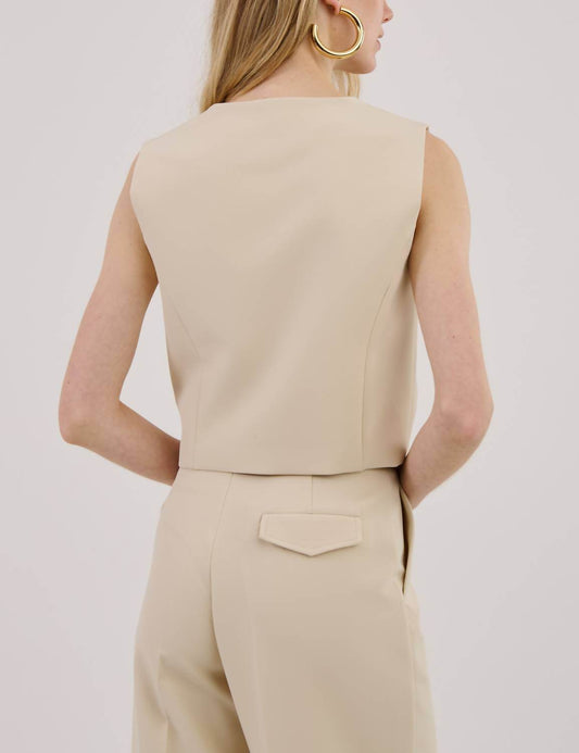 Unique Chic - Tailored Twill Short Vest - Rack Hunt -