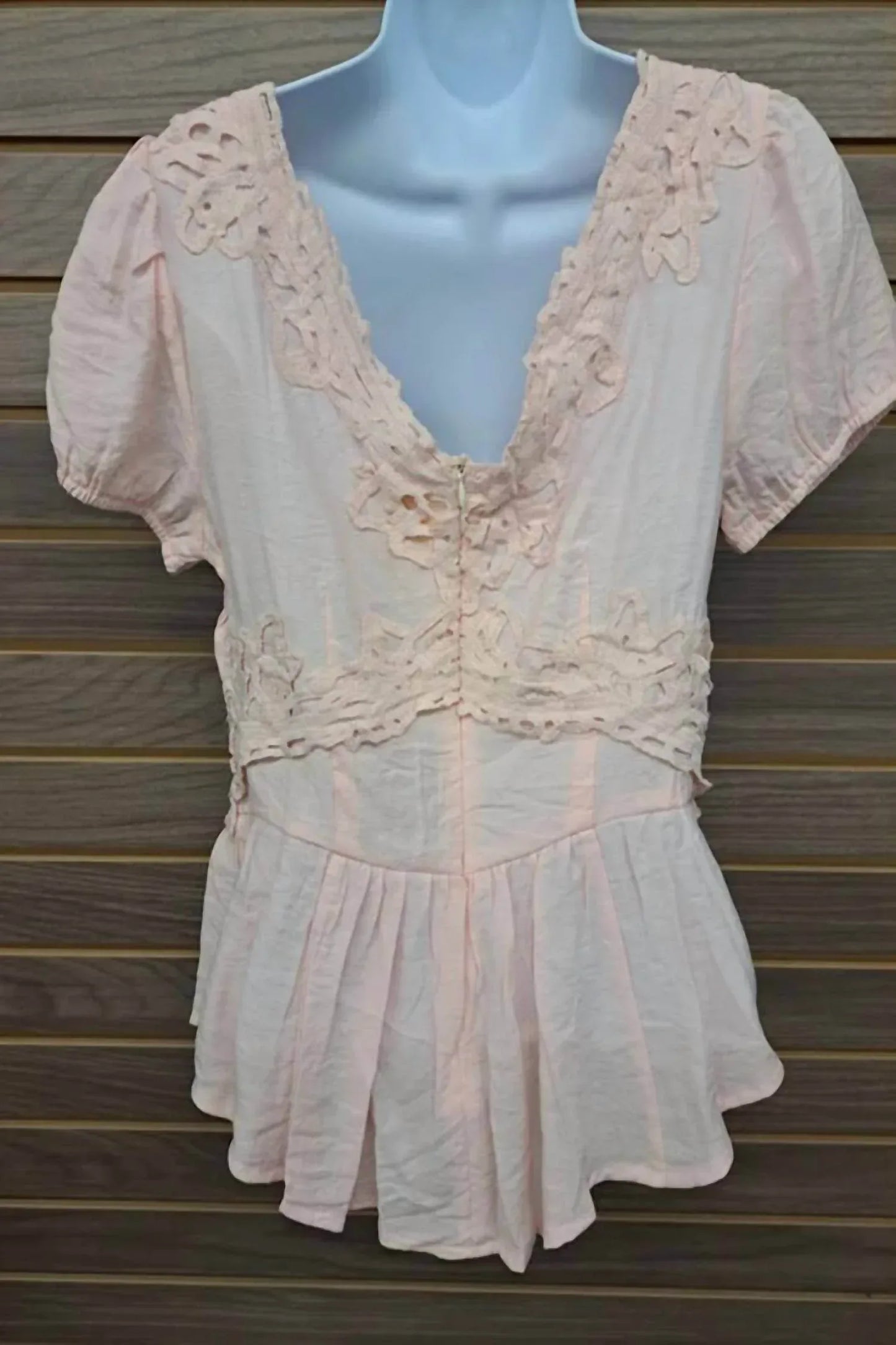 Kate C. - Women's Lace Ruffle Dble V Neck Half Zip Back - Rack Hunt