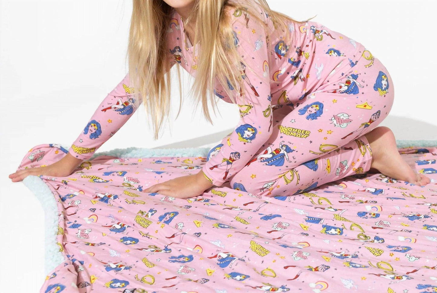 Kid's Wonder Woman Sherpa Blanket