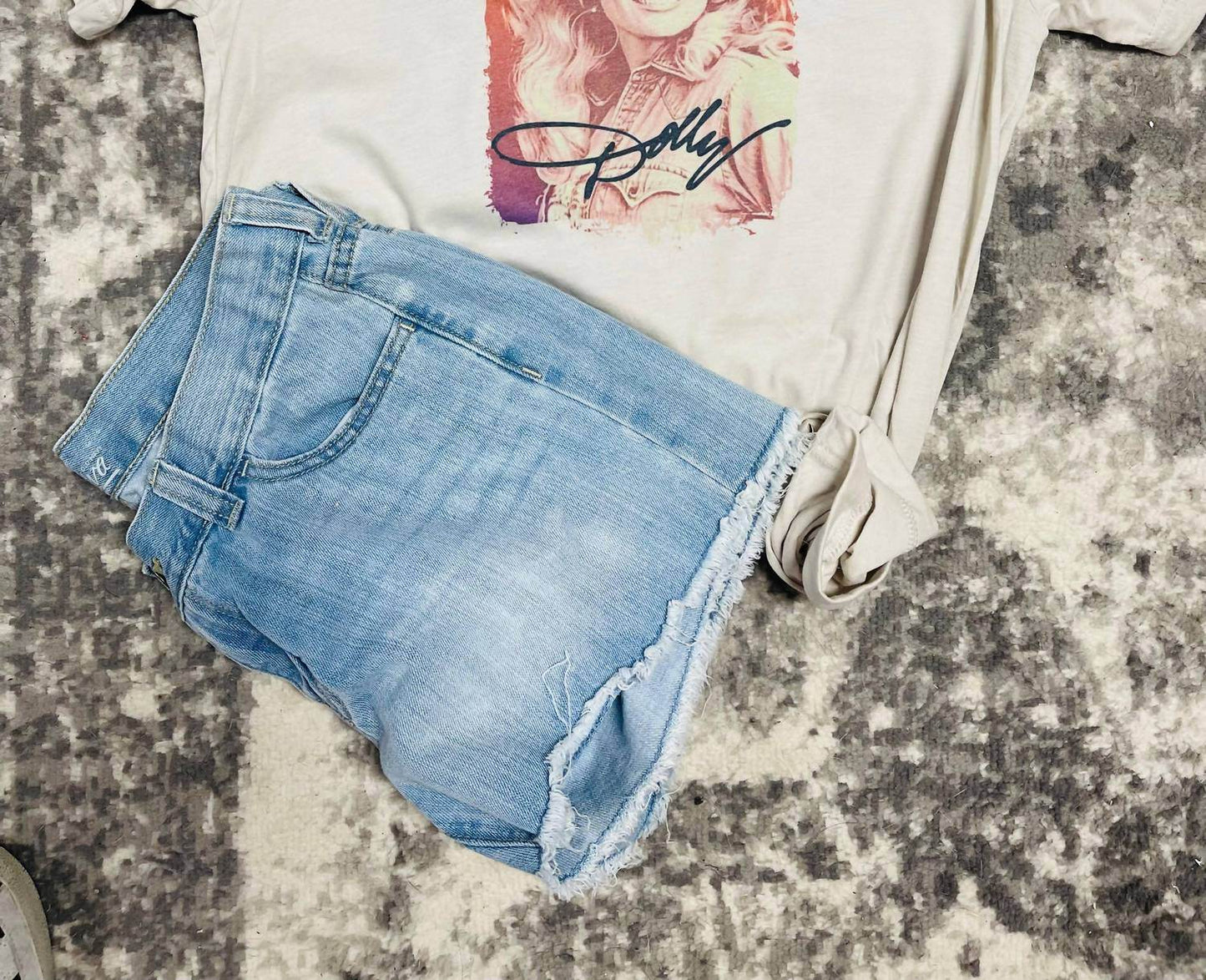 Sweet Southern Wholesale - Dolly Parton Graphic Tee - Rack Hunt -