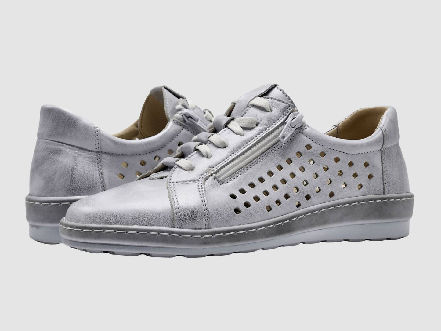 Women's Luna Leather Sneaker