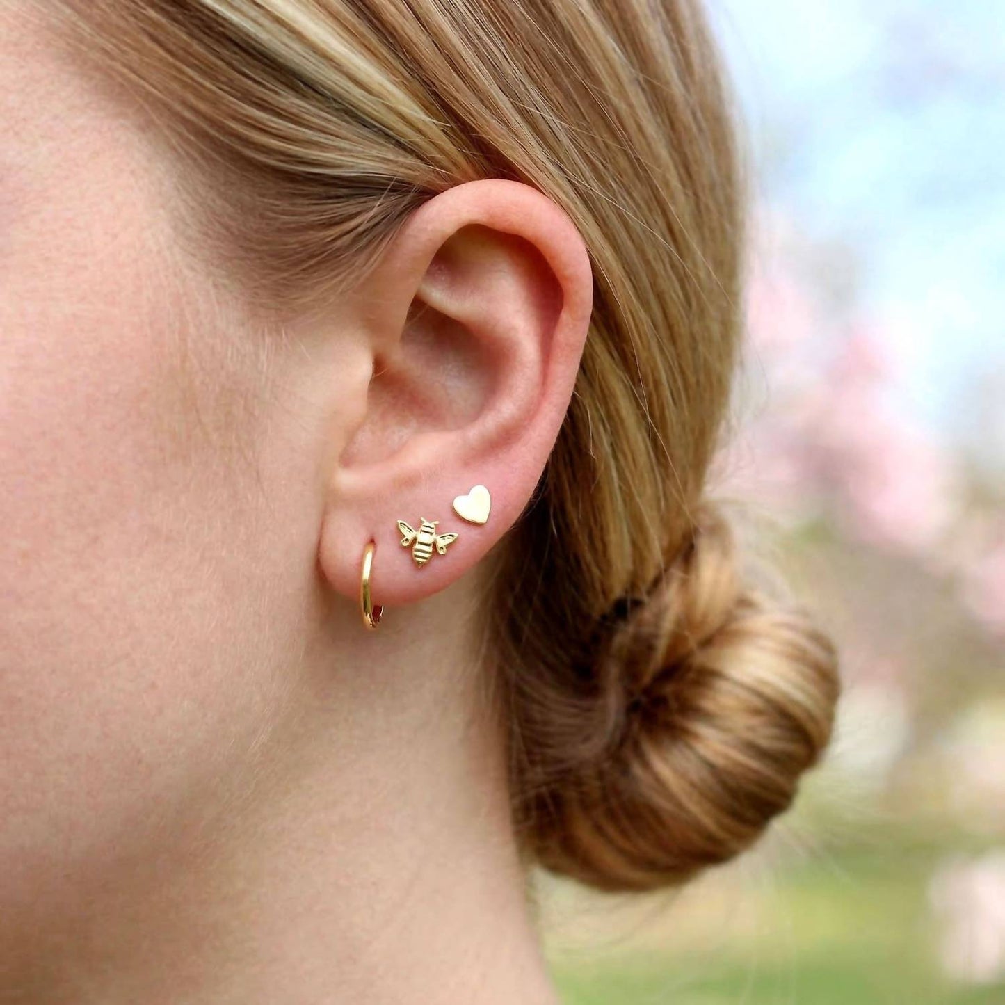 Women's Bumble Bee Stud Earrings