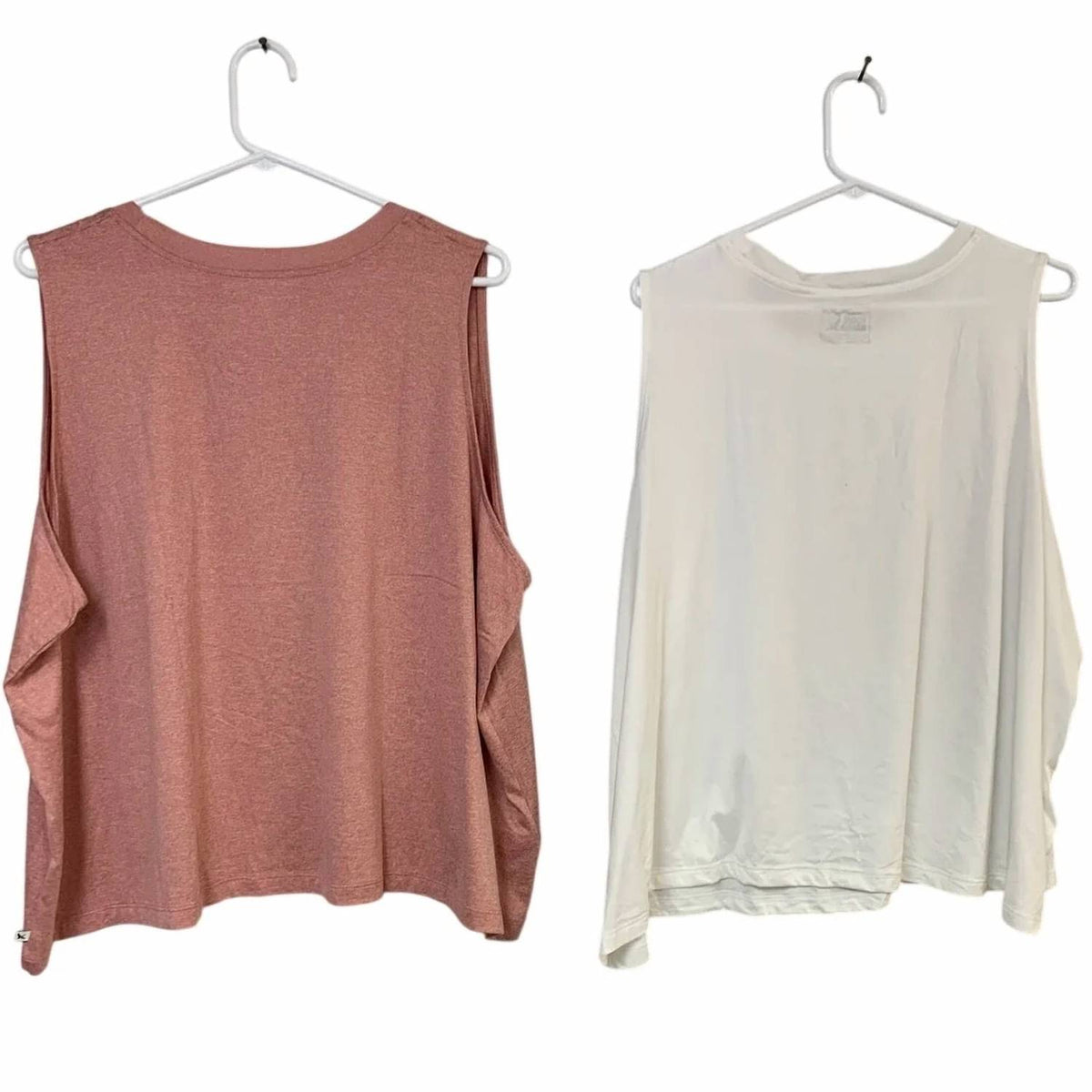Women's Surreal Travel 2 Piece Tank Top - Plus