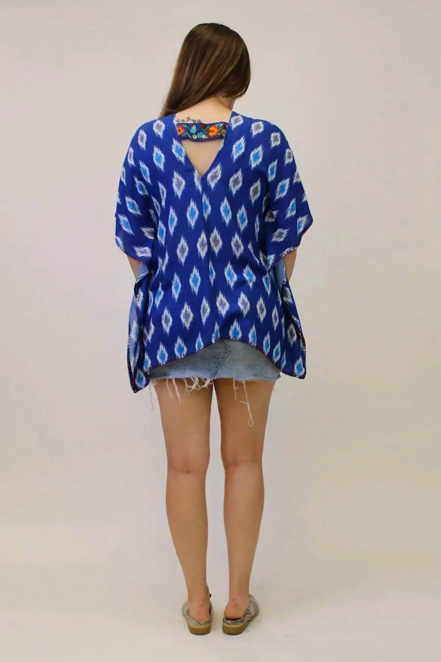 Avani Del Amour - Embroidered Poncho Top - Rack Hunt