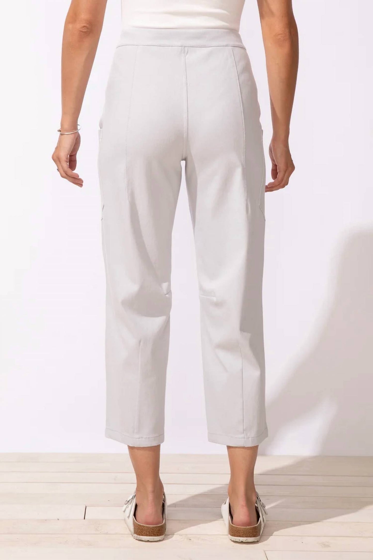 Comfort Knit Denim Darted Flood Jean