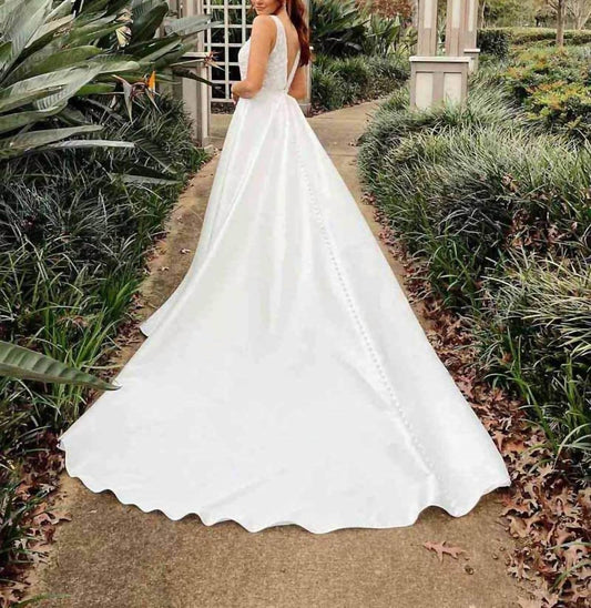 Essence of Australia - Elegant A-line Wedding Dress - Rack Hunt