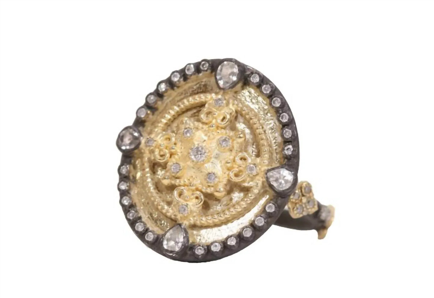 Armenta - Women's Heraldry Small Oval Shield Ring - Rack Hunt