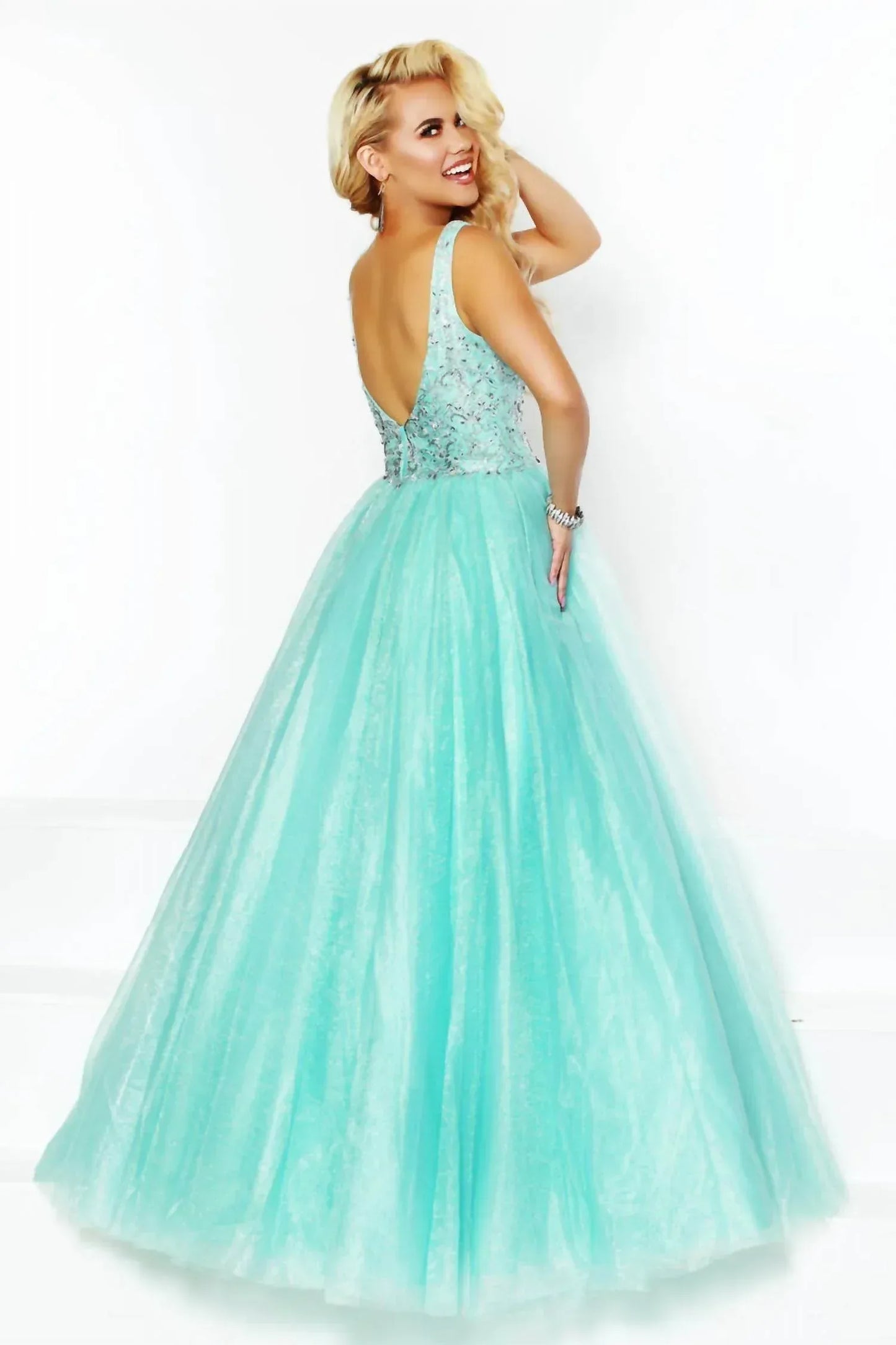 2Cute - Sleeveless Dress - Rack Hunt