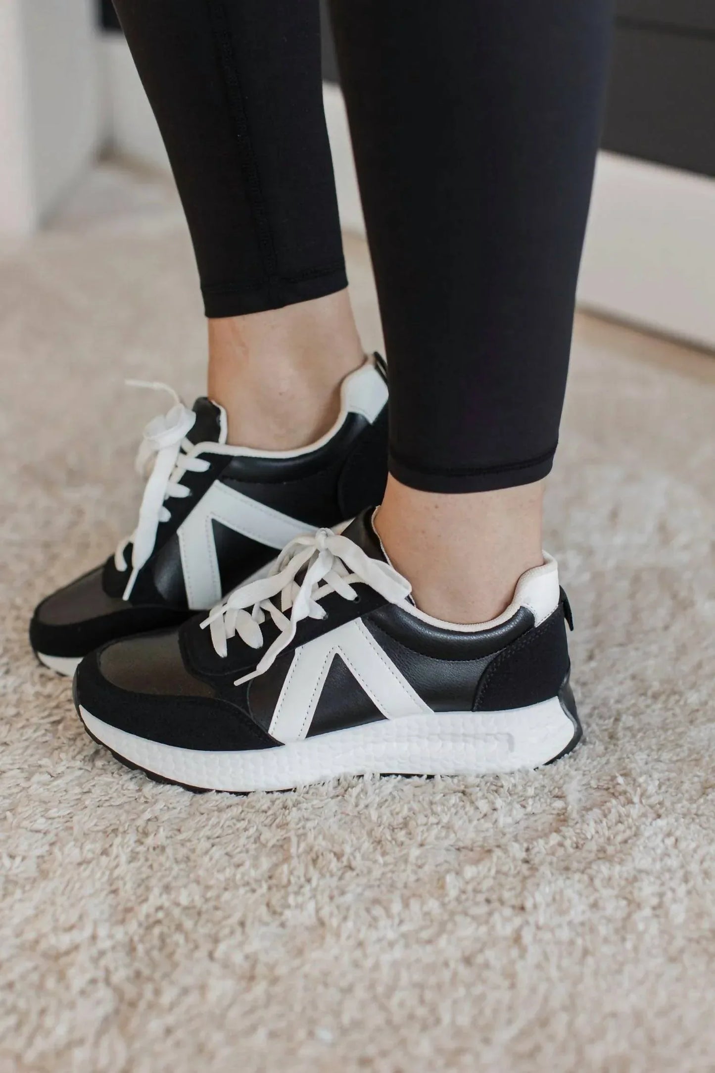 ARider - Women's Daily Sneakers - Rack Hunt