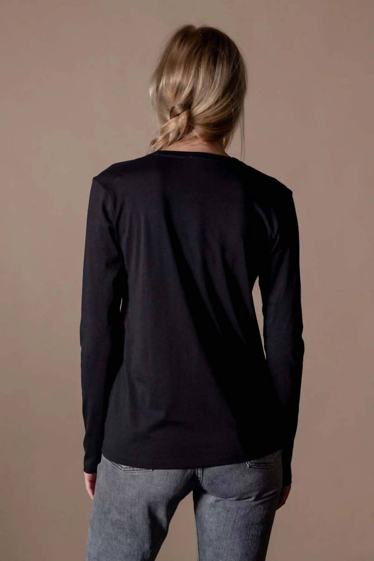 Chloe Long Sleeve V-neck Tee
