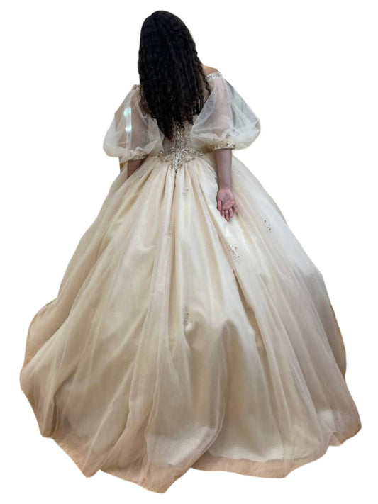 Quinceañera Puff Sleeve Dress