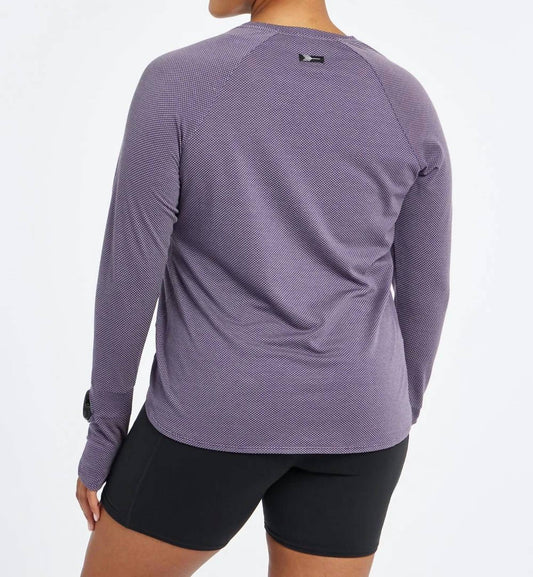 Oiselle Women's Flyout Long Sleeve Top in Twilight - view 2