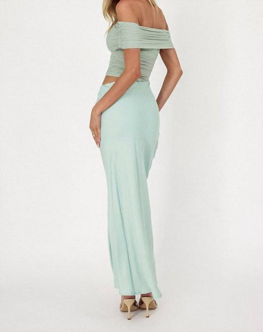 Off The Shoulder Midi Dress